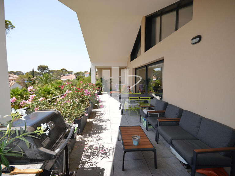 Apartment Saint-Raphaël - 3 bedrooms - 155m²