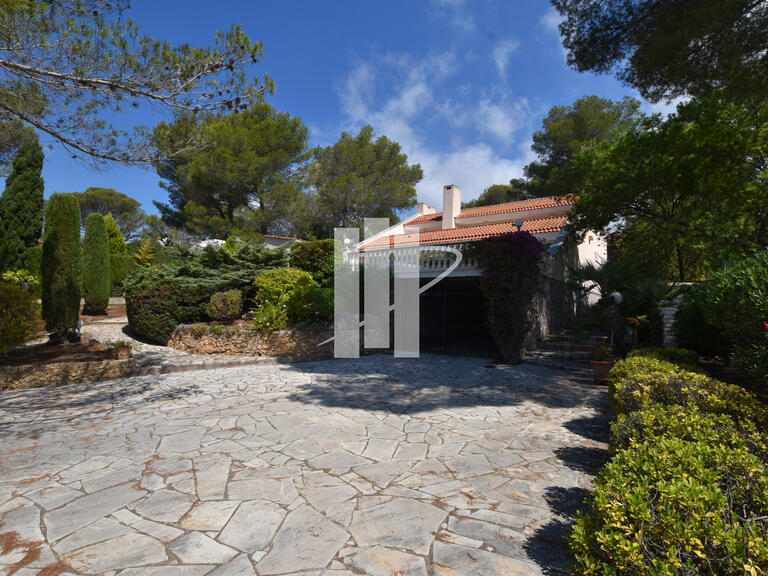 House Saint-Raphaël - 4 bedrooms - 205m²