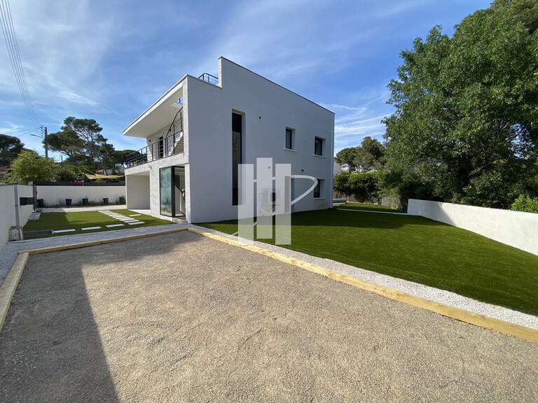 House Saint-Raphaël - 4 bedrooms - 155m²