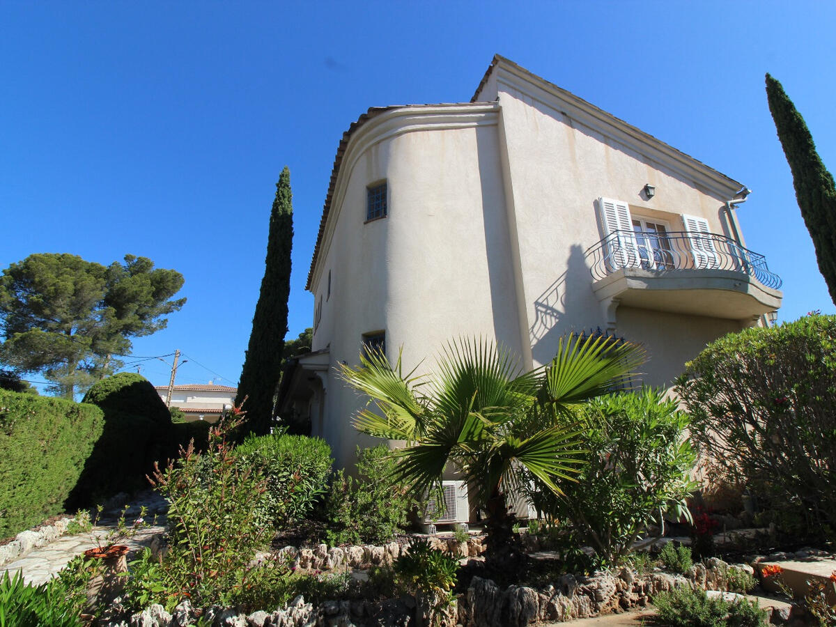 House Saint-Raphaël