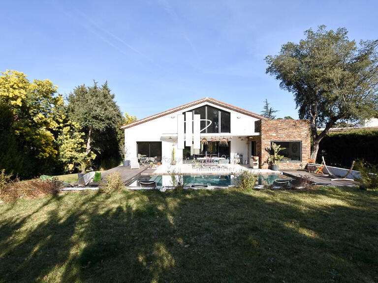 House Saint-Raphaël - 4 bedrooms - 230m²