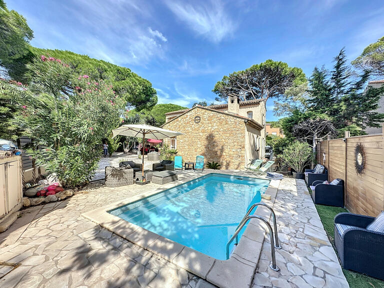 House Saint-Raphaël - 4 bedrooms - 130m²