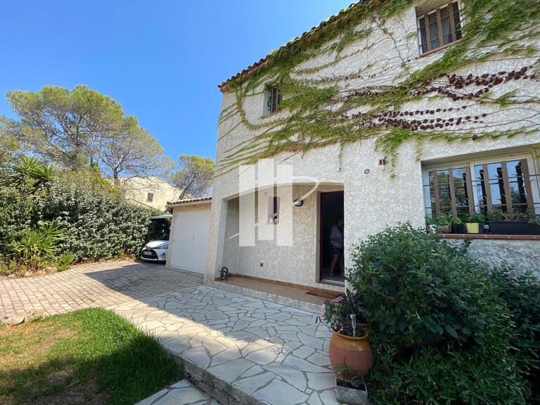 House Saint-Raphaël - 4 bedrooms - 141m²