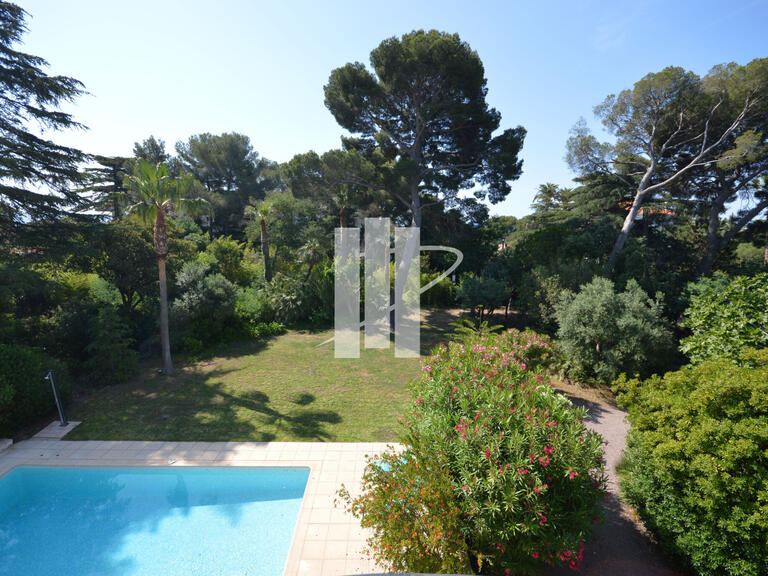 House Saint-Raphaël - 6 bedrooms - 275m²