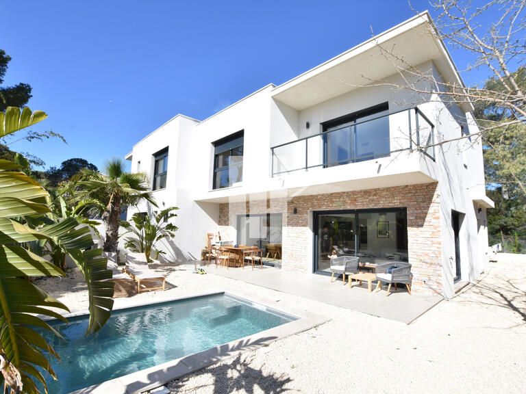 House Saint-Raphaël - 3 bedrooms - 137m²