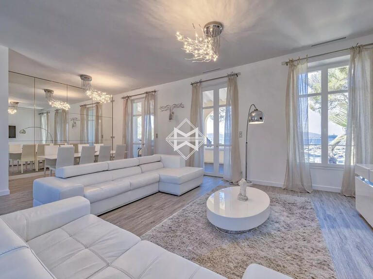 Property Saint-Raphaël - 8 bedrooms - 352m²