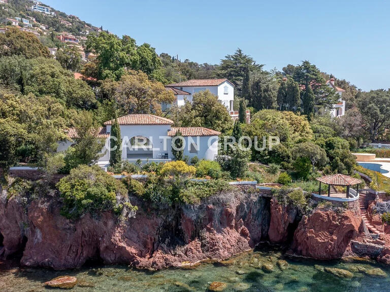 Sale Villa with Sea view Saint-Raphaël - 5 bedrooms