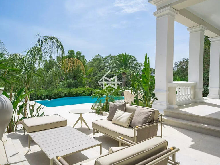 Villa Saint-Raphaël - 6 bedrooms - 622m²