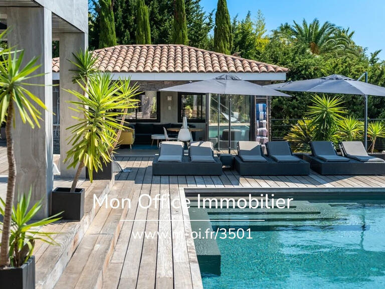 Villa Saint-Raphaël - 5 chambres - 465m²