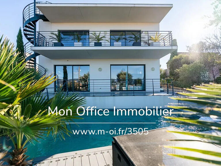 Villa Saint-Raphaël - 4 chambres - 200m²