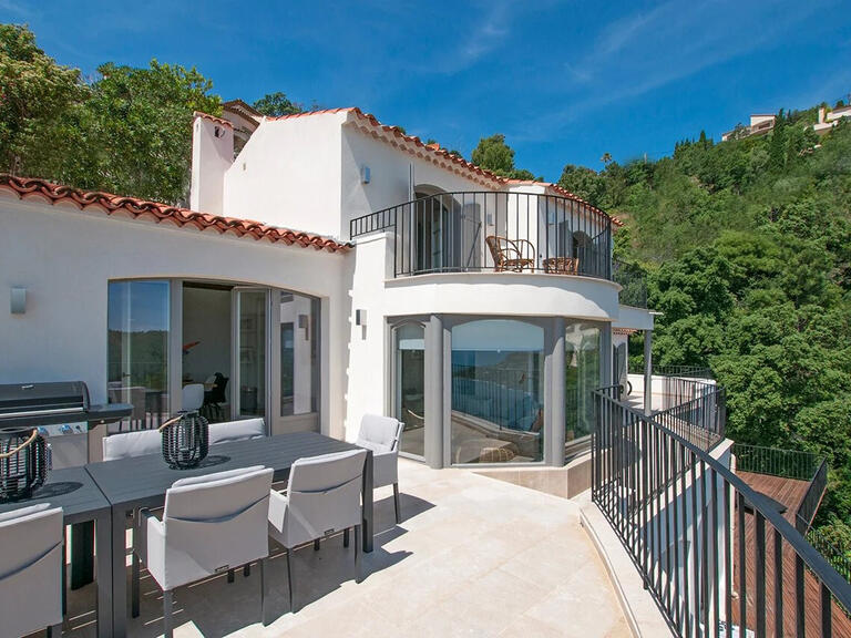 Villa Saint-Raphaël - 5 chambres - 250m²