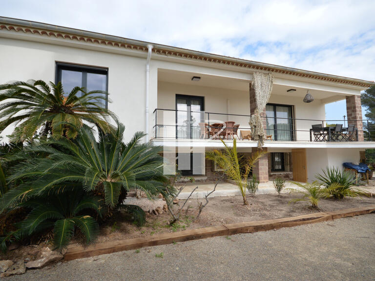 Villa Saint-Raphaël - 4 bedrooms - 195m²