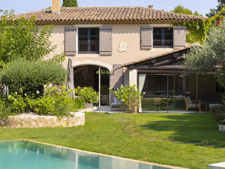 Apartment Saint-Rémy-de-Provence - 5 bedrooms - 1800m²