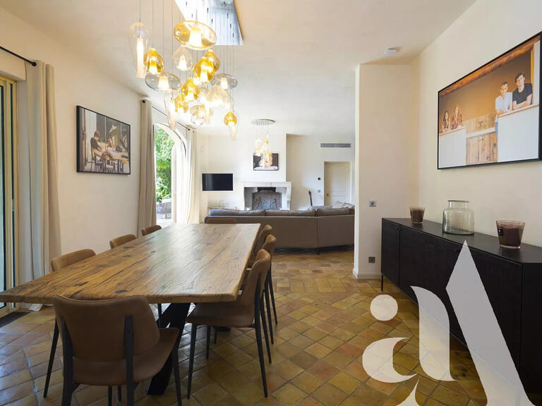 Apartment Saint-Rémy-de-Provence - 5 bedrooms - 1800m²