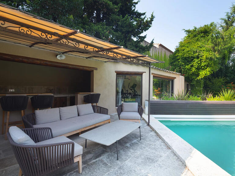 Apartment Saint-Rémy-de-Provence - 5 bedrooms - 1800m²