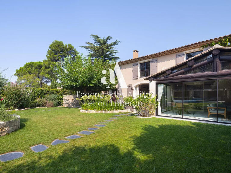 Apartment Saint-Rémy-de-Provence - 5 bedrooms - 1800m²