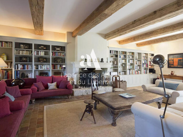 House Saint-Rémy-de-Provence - 10 bedrooms - 30000m²