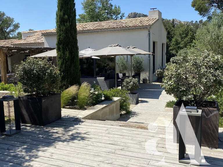 Maison Saint-Rémy-de-Provence - 4 chambres - 7000m²