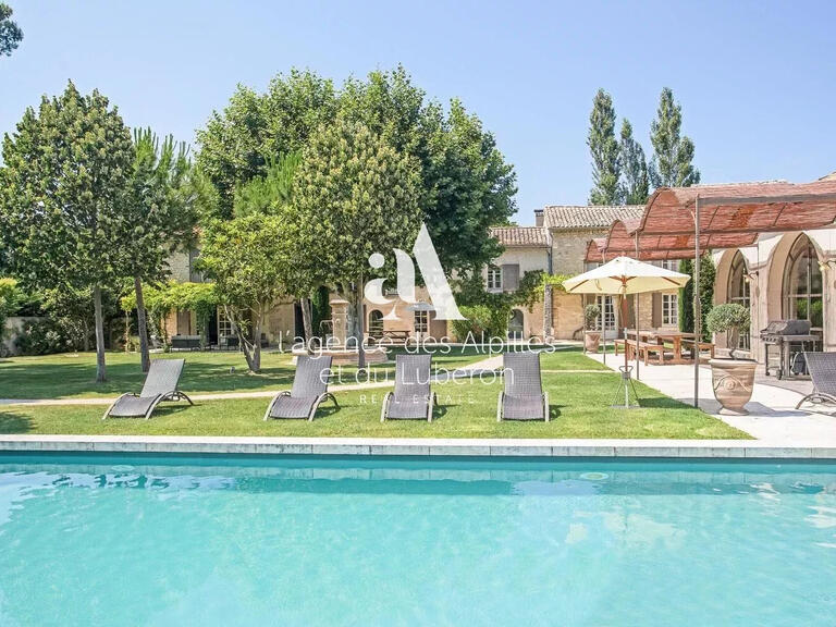 Maison Saint-Rémy-de-Provence - 6 chambres - 6500m²