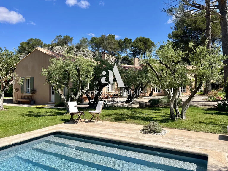 Maison Saint-Rémy-de-Provence - 5 chambres - 300m²