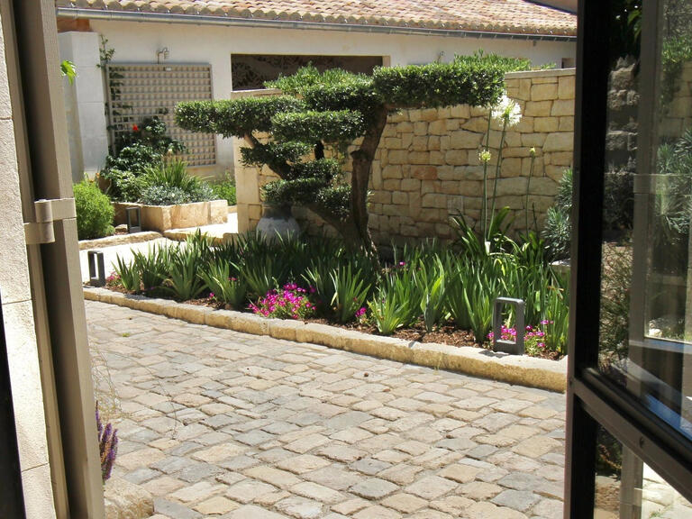 House Saint-Rémy-de-Provence - 5 bedrooms - 1000m²