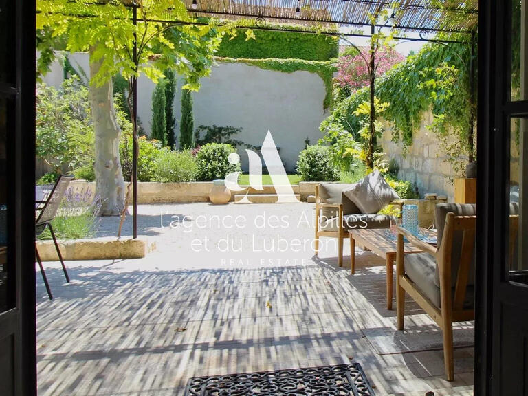 House Saint-Rémy-de-Provence - 5 bedrooms - 1000m²