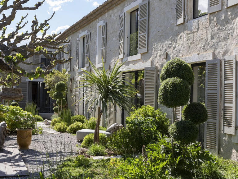 House Saint-Rémy-de-Provence - 6 bedrooms - 450m²