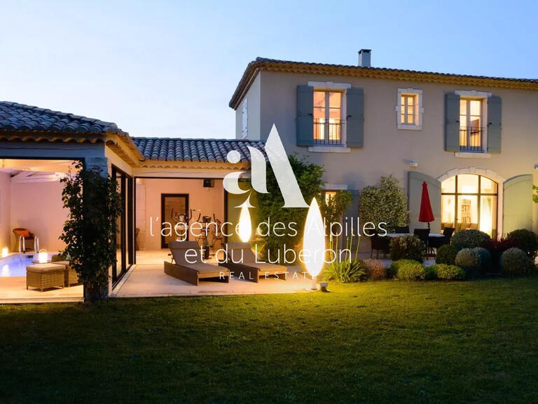 House Saint-Rémy-de-Provence - 7 bedrooms - 300m²