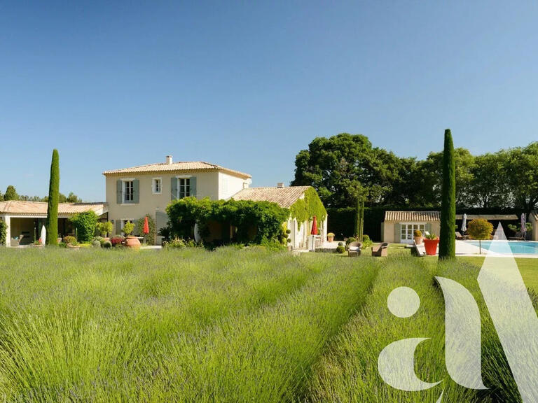 House Saint-Rémy-de-Provence - 7 bedrooms - 300m²