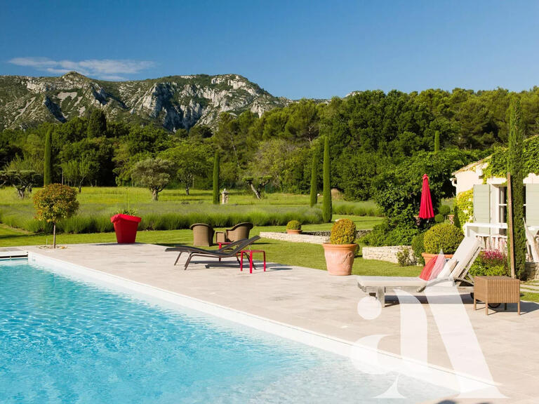 House Saint-Rémy-de-Provence - 7 bedrooms - 300m²