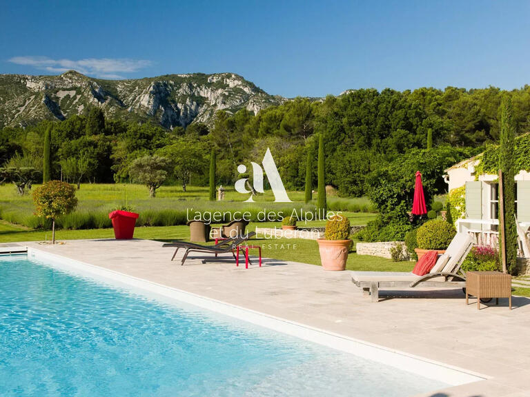 House Saint-Rémy-de-Provence - 7 bedrooms - 300m²