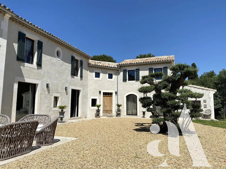 House Saint-Rémy-de-Provence - 5 bedrooms - 3000m²