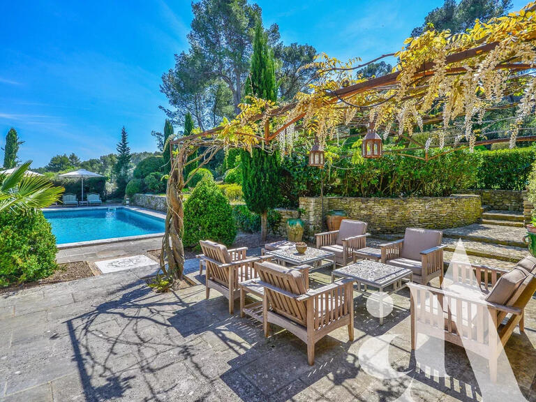 House Saint-Rémy-de-Provence - 5 bedrooms - 10000m²