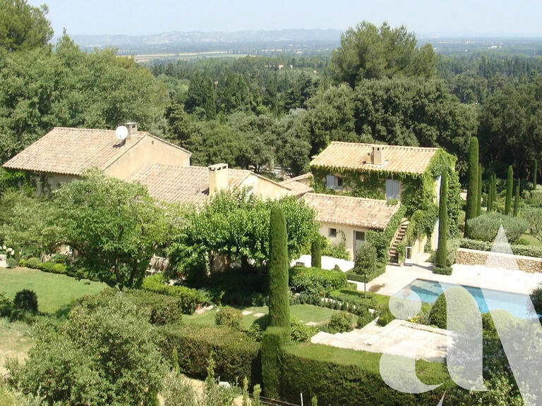 Maison Saint-Rémy-de-Provence - 5 chambres - 10000m²