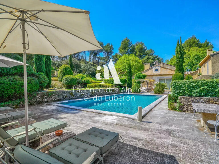 House Saint-Rémy-de-Provence - 5 bedrooms - 10000m²