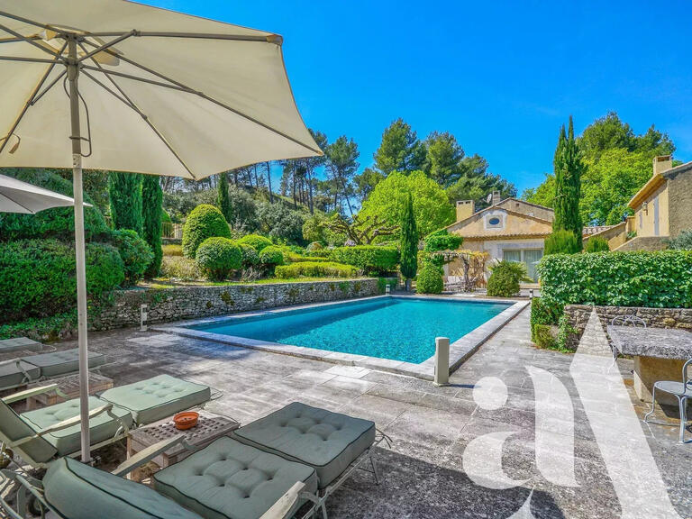 House Saint-Rémy-de-Provence - 5 bedrooms - 10000m²