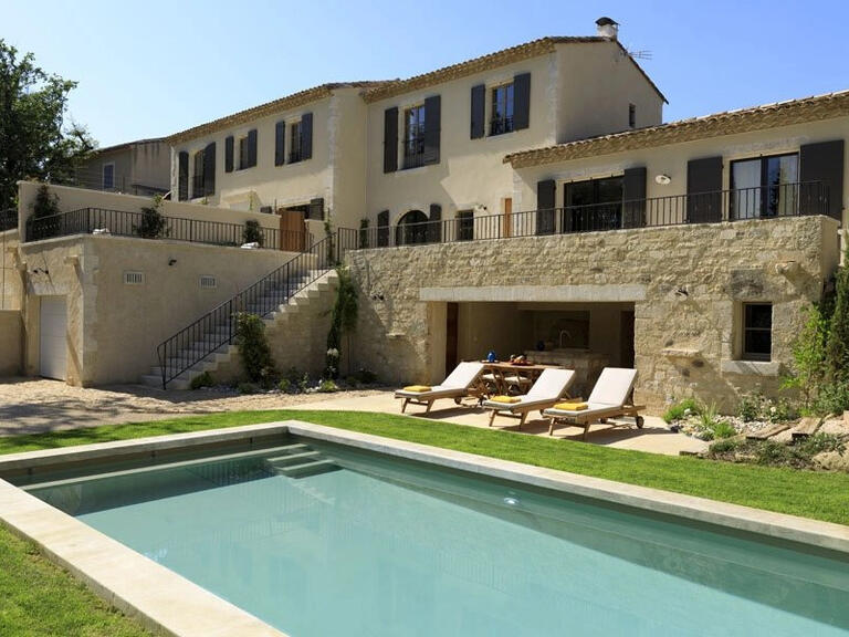 Maison Saint-Rémy-de-Provence - 3 chambres - 800m²