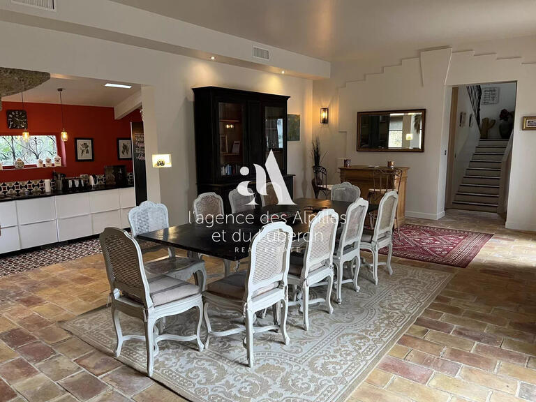 House Saint-Rémy-de-Provence - 5 bedrooms - 2000m²