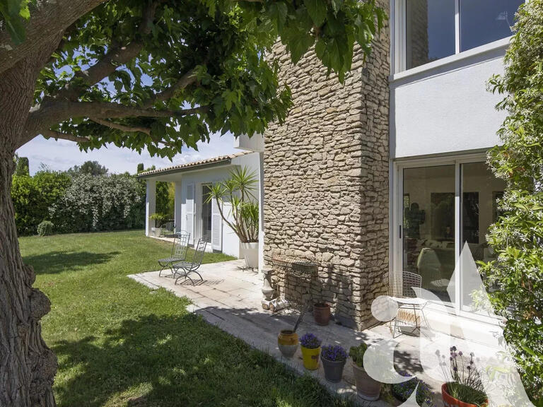 House Saint-Rémy-de-Provence - 3 bedrooms - 3500m²