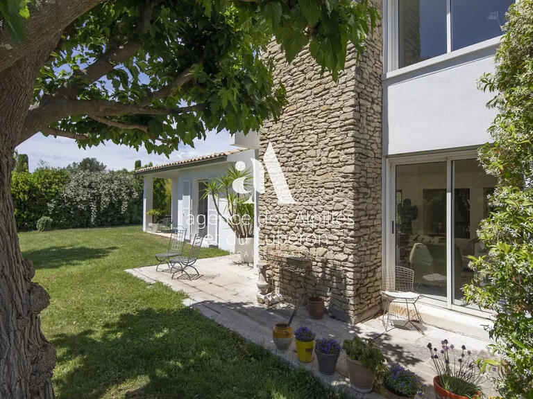 House Saint-Rémy-de-Provence - 3 bedrooms - 3500m²