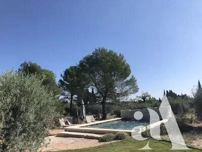 House Saint-Rémy-de-Provence - 2 bedrooms - 5500m²