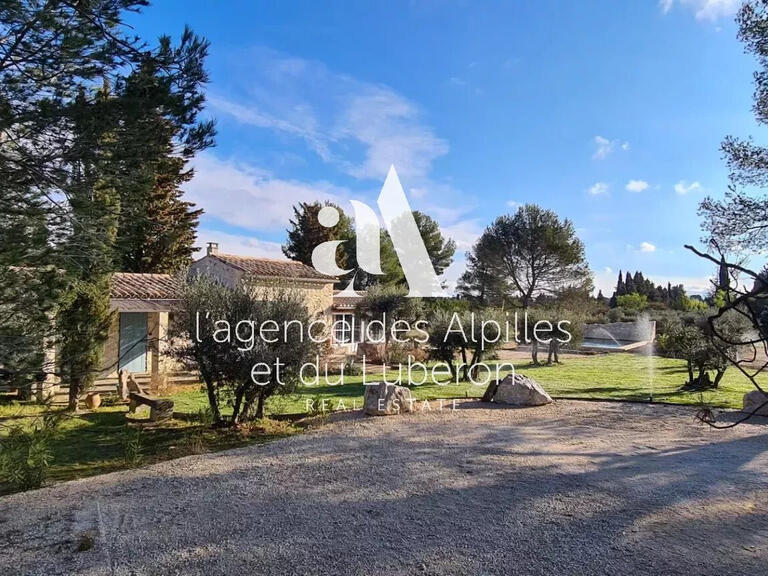 Maison Saint-Rémy-de-Provence - 2 chambres - 5500m²