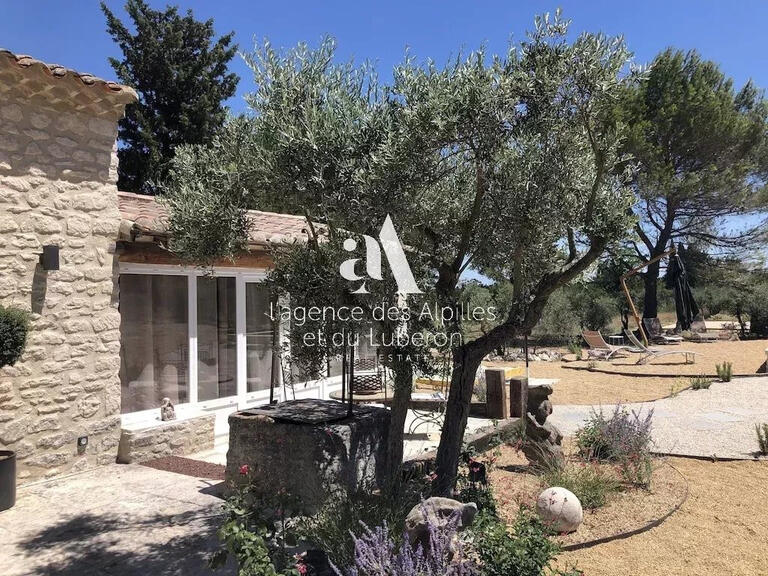 Maison Saint-Rémy-de-Provence - 2 chambres - 5500m²