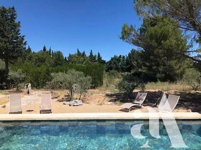 Maison Saint-Rémy-de-Provence - 2 chambres - 5500m²