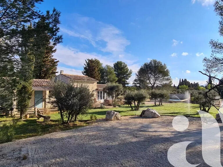 House Saint-Rémy-de-Provence - 2 bedrooms - 5500m²