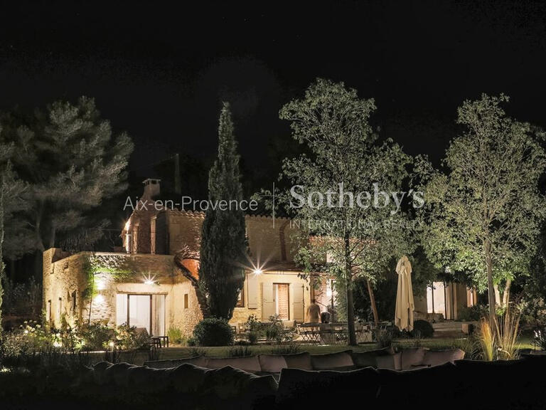 House Saint-Rémy-de-Provence - 4 bedrooms - 250m²