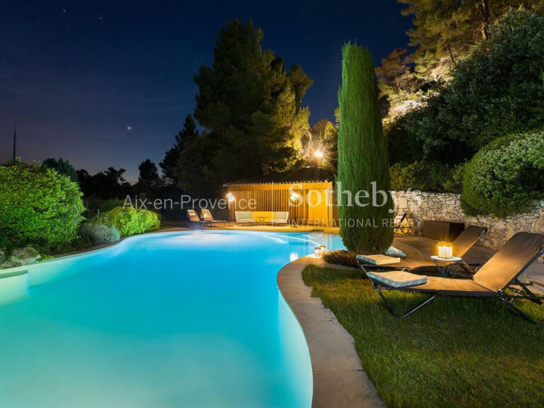 House Saint-Rémy-de-Provence - 7 bedrooms - 650m²