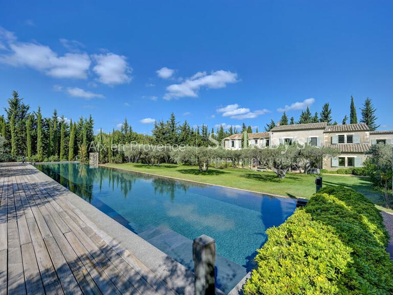 House Saint-Rémy-de-Provence - 6 bedrooms - 300m²