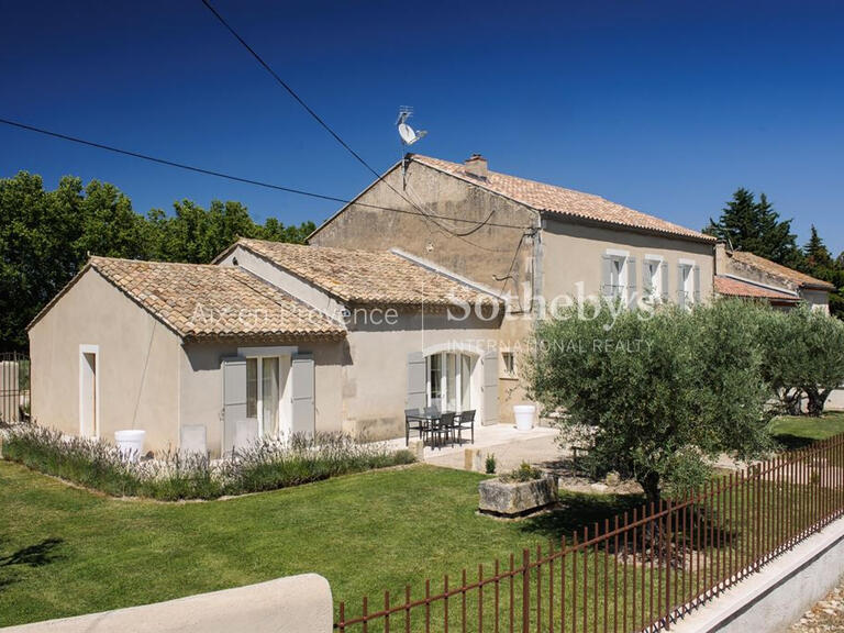 House Saint-Rémy-de-Provence - 6 bedrooms - 300m²