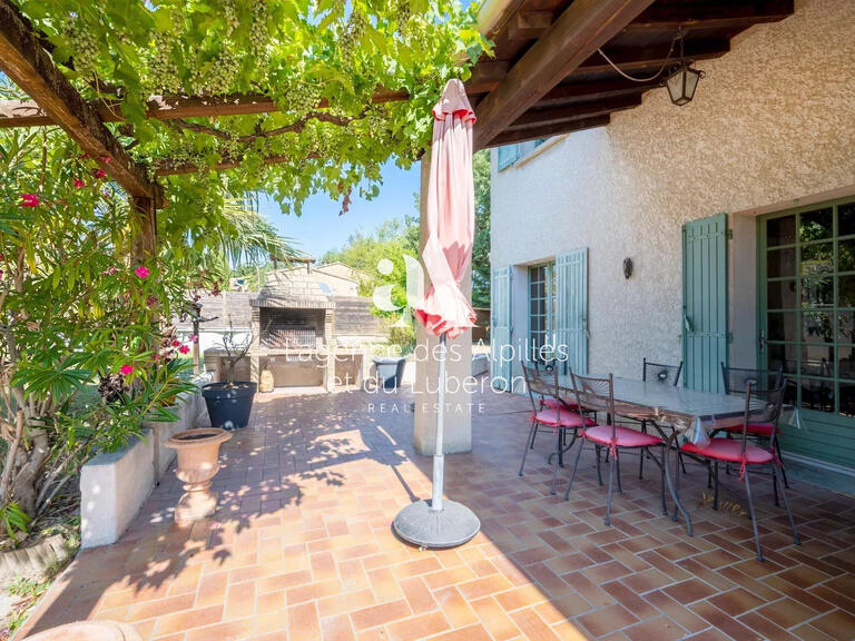 House Saint-Rémy-de-Provence - 3 bedrooms - 210m²